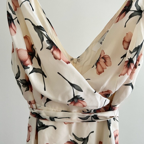 e.ssue Flowy Cream Pink Floral Print Strap Dress with Front-Tying Waist - Picture 3 of 6